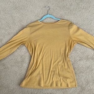 Beautiful color, slight sign of wear, shiny satin trim, great for layering